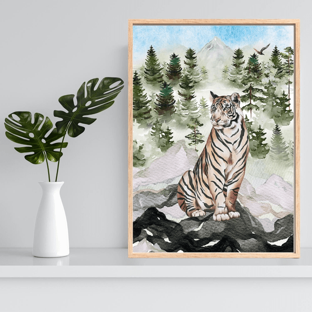 Impression de Tigre Assis dans les Montagnes de Sibérie - Décoration Murale Sauvage / Siberian Mountain Tiger Art Print - Wild Wall Decor