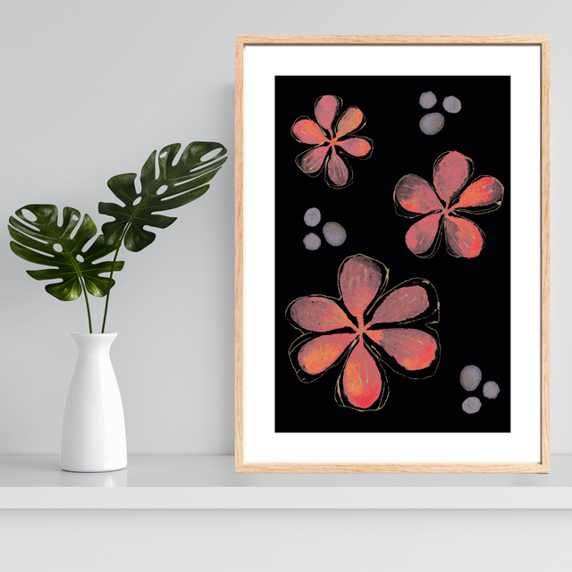 Impression Fleurs Aquarelle Des Pétales sur Fond  Noir / Floral Petals on a black background: Décoration Murale Beauté Éthérée