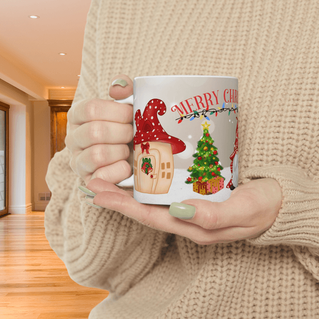Red Christmas Gnomes Accent Coffee 11oz Mug, The Perfect Gift For Frinds and Family / Mug de Noël avec Gnomes Rouges, 11 oz 