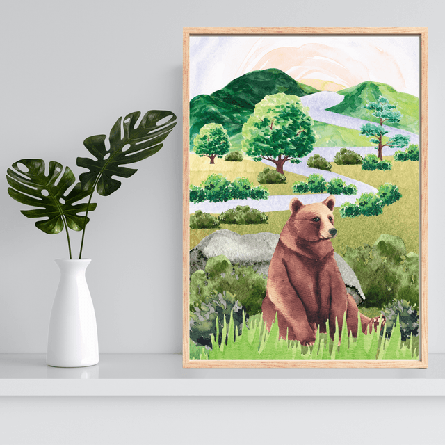 Impression d'un Ours Brun Assis près d'un Ruisseau de Montagne - Décoration Nature / Brown Bear Sitting by a Mountain Stream Art Print - Nature Decor 