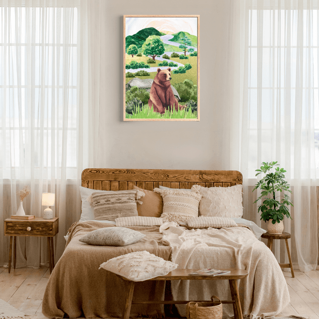 Impression d'un Ours Brun Assis près d'un Ruisseau de Montagne - Décoration Nature / Brown Bear Sitting by a Mountain Stream Art Print - Nature Decor 
