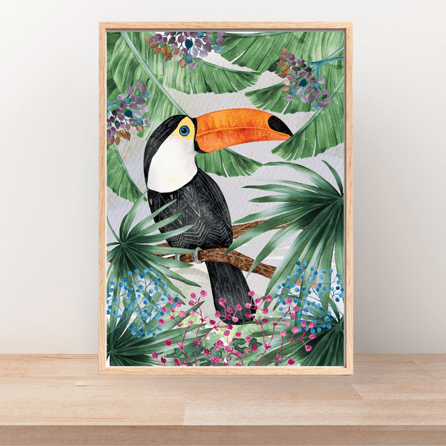 Impression de Toucan sur une Branche avec Feuilles Tropicales - Décoration Exotique / Toucan on a Branch with Tropical Leaves Art Print - Exotic Decor