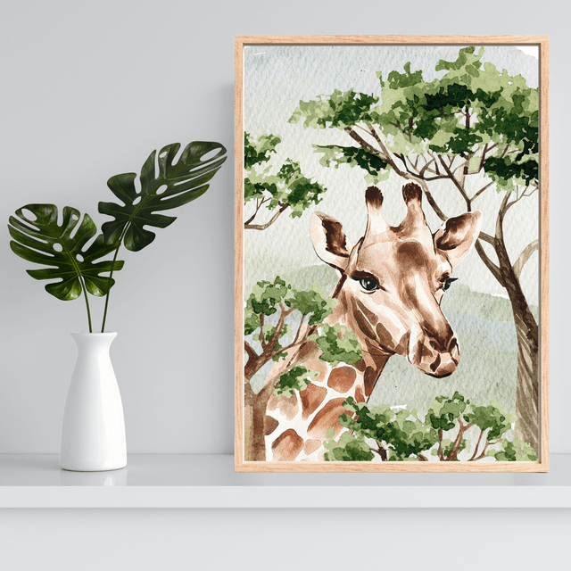 Impression Girafe Observant à travers les Grands Arbres - Décoration Murale Nature / Giraffe Gazing Through Tall Trees Print - Nature Wall Decor