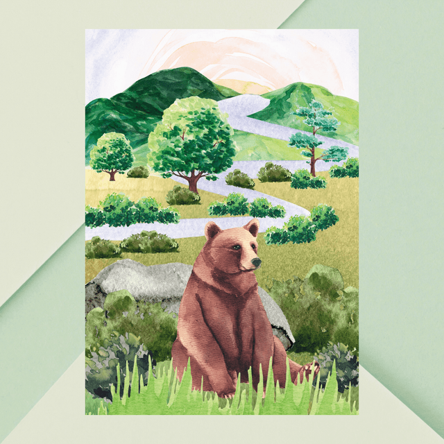 Impression d&#039;un Ours Brun Assis près d&#039;un Ruisseau de Montagne - Décoration Nature / Brown Bear Sitting by a Mountain Stream Art Print - Nature Decor 