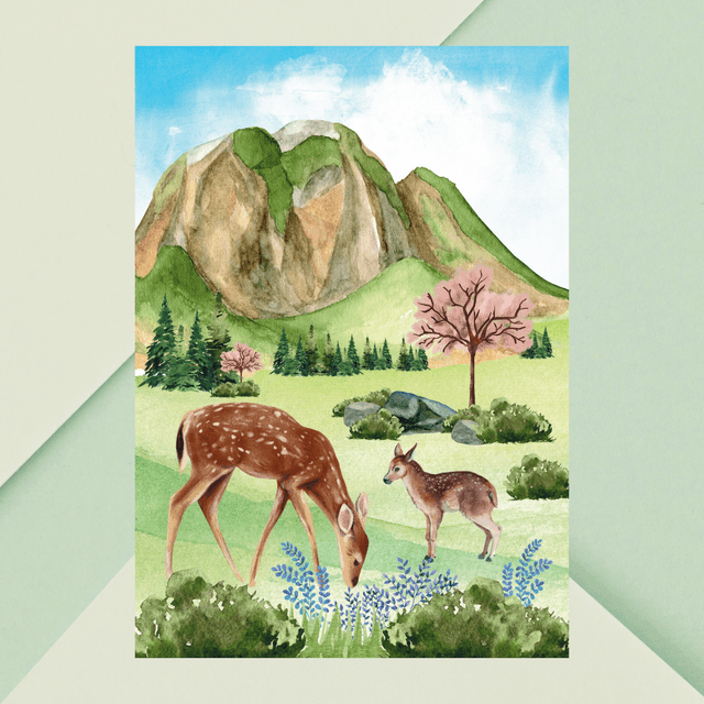 Impression Cerfs Mangeant de l&#039;Herbe dans la Forêt - Art Paysage / Deer Grazing in Forest with Mountain View - Wildlife Landscape Art Print